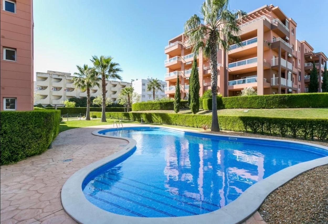 Beach & Sea Apt, Fast Wifi, Airco, Private Parking And Pool Portimão Εξωτερικό φωτογραφία